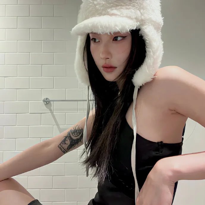 女恶魔人